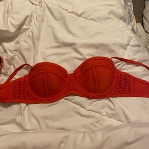 Red/ orange size small